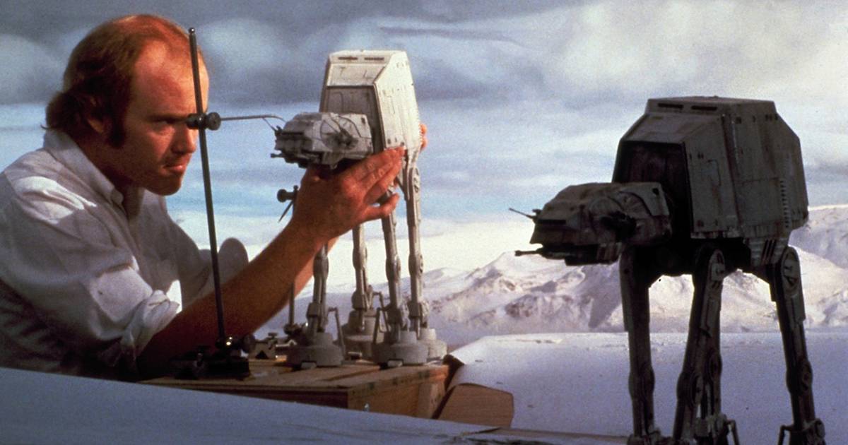 How were the special effects in the original Star Wars movies achieved?