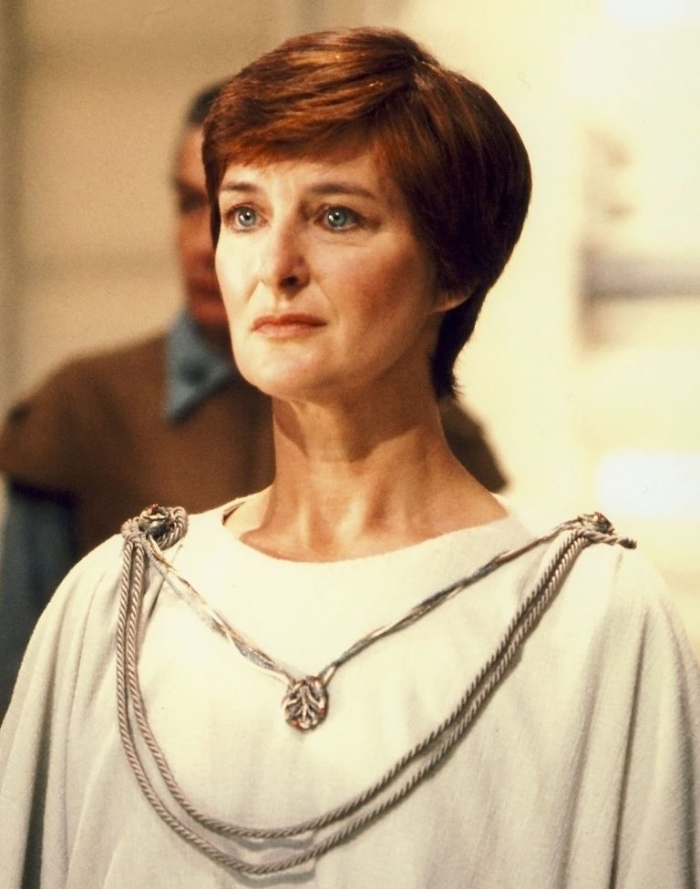Who Played Mon Mothma In Star Wars?